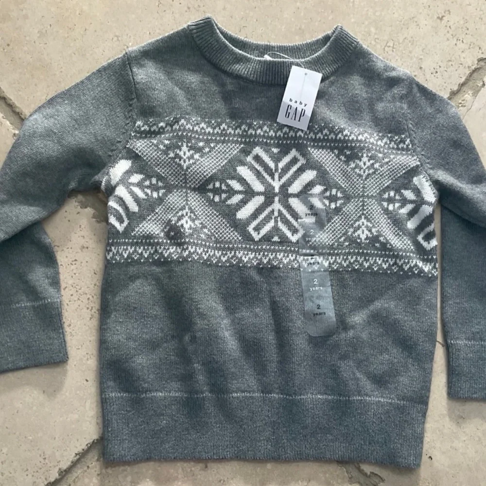 NWT Gap Gray Snowflake Sweater Boy's‎ Winter Holiday Sz 12-18 month